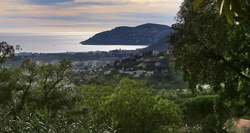 Villa Ruzanna Mandelieu-la-Napoule 0*,  France